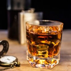 Чаши за уиски Чаши за уиски
