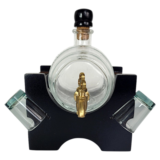 Прозрачно стъклено буре за алкохол с детайлна канелка от състарен месинг на черна стойка