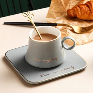 Чаша, чинийка, лъжичка Gray Love