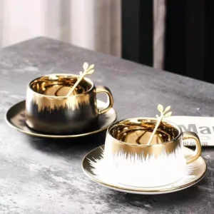 Чаша с чинийка и лъжичка Merge White & Black