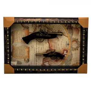 Картина с два пистолета