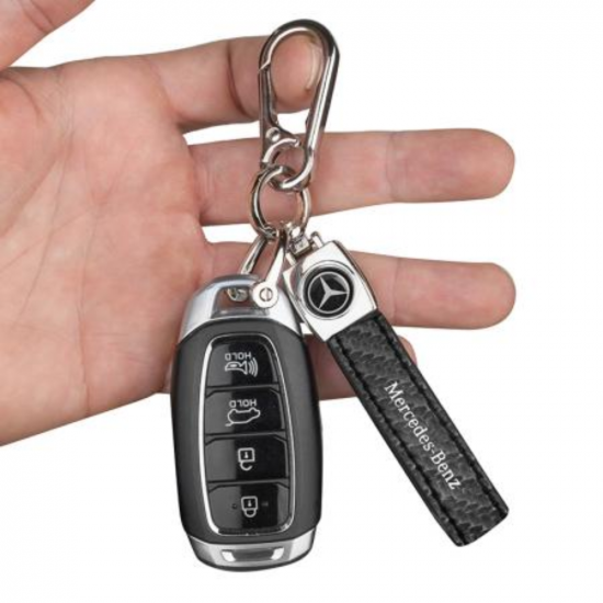 Ключодържател с лого на Mercedes на супер цена от Neostyle.bg