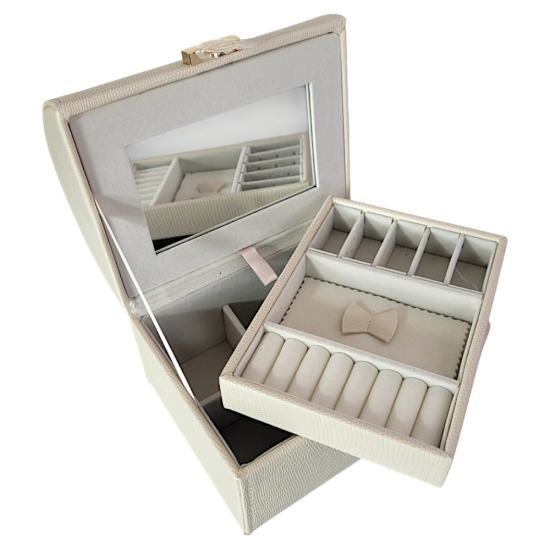 Бежова кутия за накити от еко кожа с релефна текстура