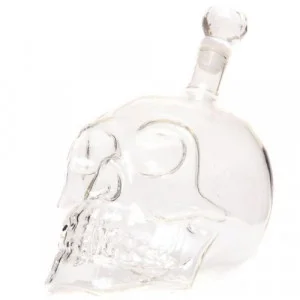 Бутилка за уиски Череп