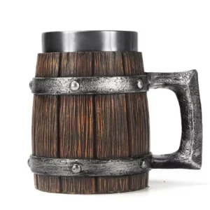 Голяма халба за бира "Бъчва" от полирезин и метал, 600 мл