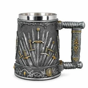 Халба за бира Game of Thrones с релефни мечове, 600 мл