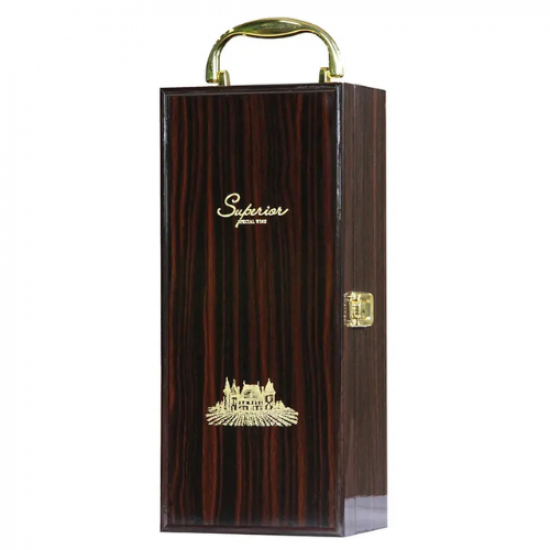Кутия за вино с тирбушон на супер цена от Neostyle.bg