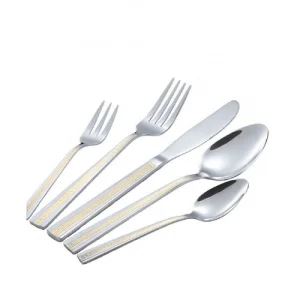 Комплект вилици и лъжици за хранене