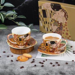 Подаръчен комплект чаши за кафе Густав Климт "Целувката" 