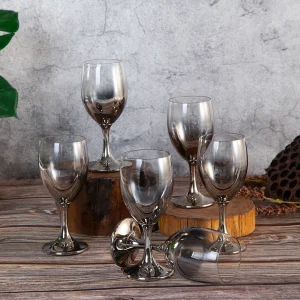 Комплект за ракия с огледално столче