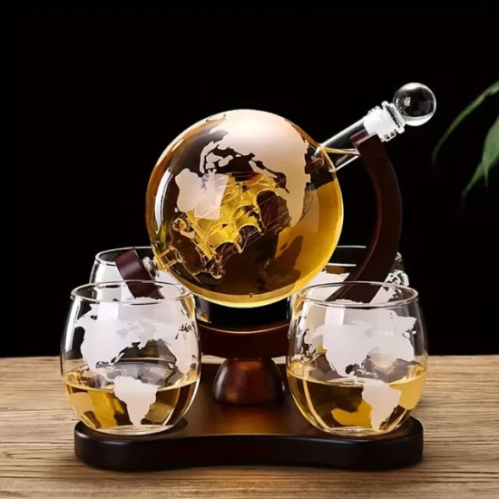 Комплект за уиски глобус с 4 стъклени чаши и дървена основа