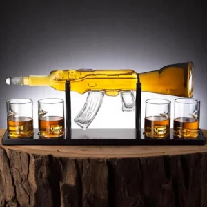 Луксозен комплект декантер АК-47 с чаши и дървена стойка