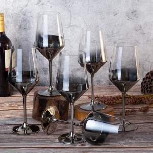 Комплект чаши за бяло вино - Градиент 580 мл