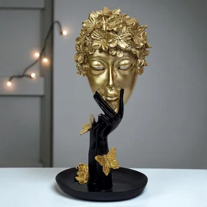 Скулптура "Златна Маска" с Пеперуди