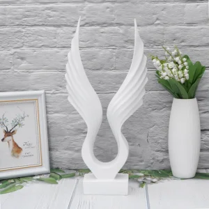 Абстрактна статуетка бели крила