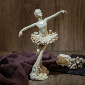 Декоративна статуетка Балерина - великолепна