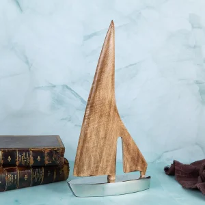 Декоративна Статуетка "Лодка с Платна"
