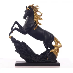 Статуетка Черен Кон със Златна Грива
