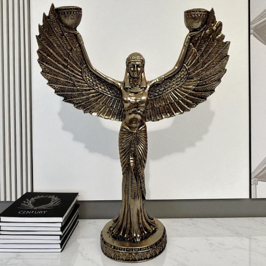 Статуетка-свещник на египетската богиня Изида с разперени крила