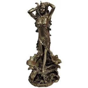 Статуетка Афродита с делфин