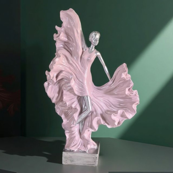 Елегантна статуетка танцьорка с обемна розова рокля