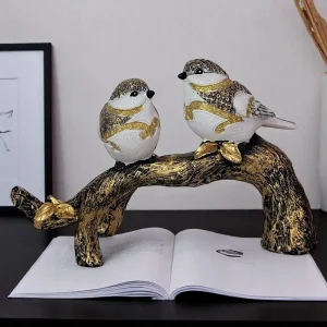 Луксозна статуетка  "Двойка птици" –на клон