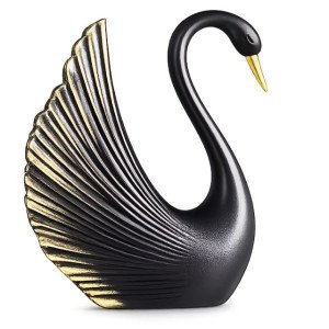 Декоративна статуетка черен лебед със злато