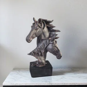 Декоративна фигура бюст на коне