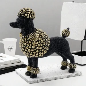 Арт статуетка на  куче