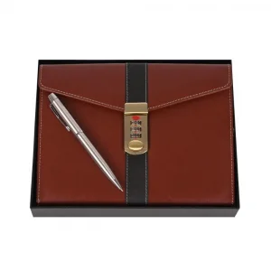 Подаръчен сет от тефтер и химикал "Най-готиният шеф"