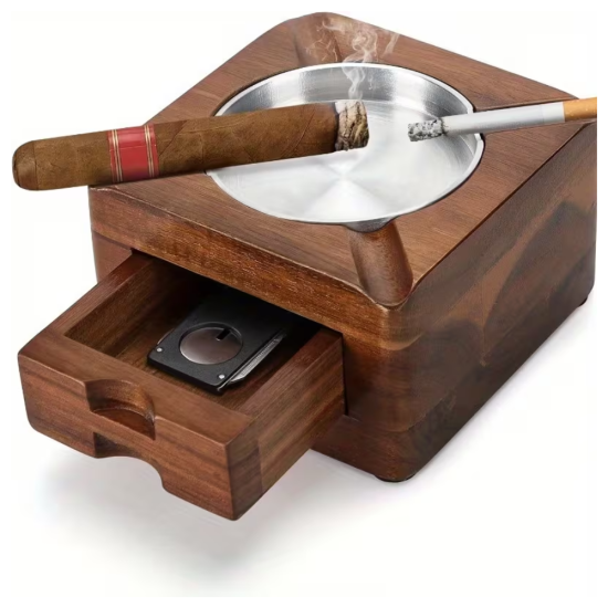 квадратен дървен пепелник за пури с четири гнезда и метална купа