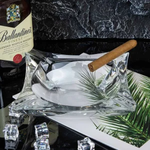 Стъклен пепелник 19.5 см