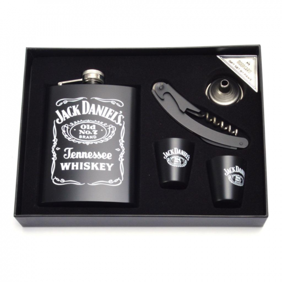 Комплект за алкохол с джобно шише и чаши Jack Daniels на супер цена от Neostyle.bg